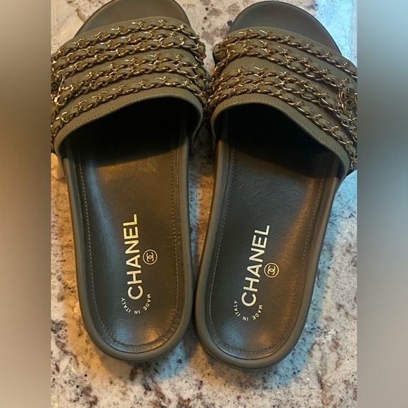 Chanel chain slides- Army Green sz 40 - Picture 3 of 9